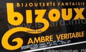 "Bizoux" (04) Manosque, boutique disparue 23.9.10 (c) PhI